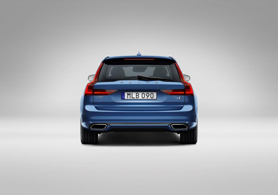  Volvo V90 T6 R-Design 2016 года  (фото 4 из 20)